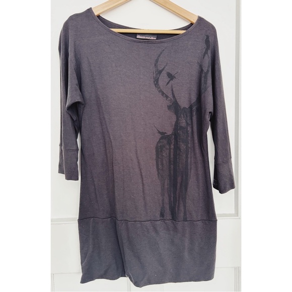 Deserts and Skirts Tops - Canadian Designed and Made Long,Soft Graphic Shirt in Size Medium
